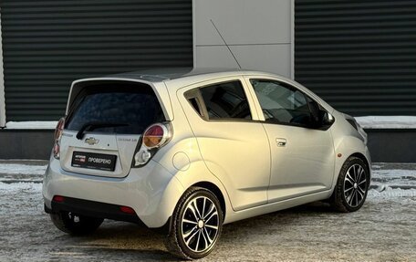 Chevrolet Spark III, 2011 год, 595 000 рублей, 3 фотография