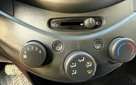 Chevrolet Spark III, 2011 год, 595 000 рублей, 14 фотография