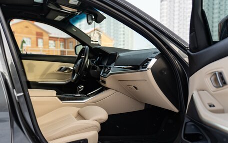 BMW 3 серия, 2020 год, 3 400 000 рублей, 24 фотография