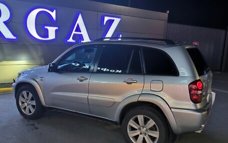 Toyota RAV4, 2005 год, 850 000 рублей, 3 фотография