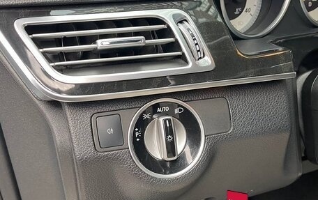 Mercedes-Benz E-Класс, 2013 год, 2 100 000 рублей, 15 фотография