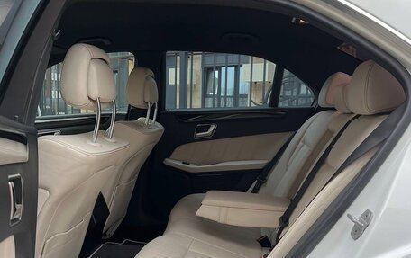 Mercedes-Benz E-Класс, 2013 год, 2 100 000 рублей, 28 фотография