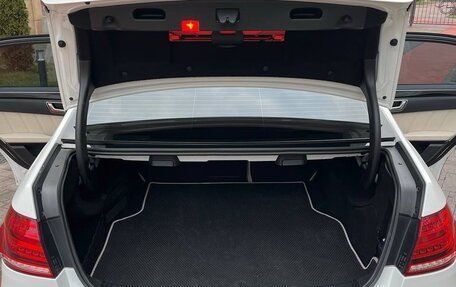 Mercedes-Benz E-Класс, 2013 год, 2 100 000 рублей, 34 фотография