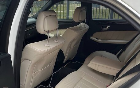 Mercedes-Benz E-Класс, 2013 год, 2 100 000 рублей, 29 фотография