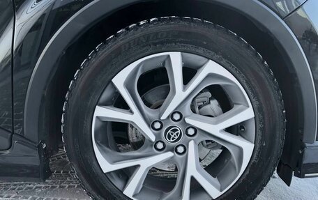 Toyota C-HR I рестайлинг, 2018 год, 2 190 000 рублей, 9 фотография