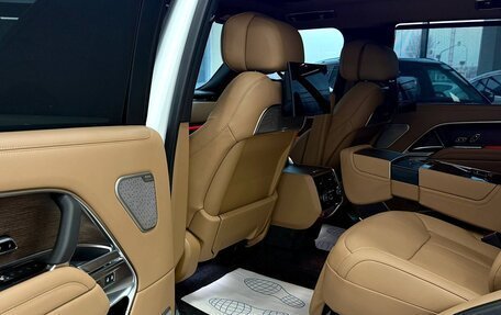 Land Rover Range Rover IV рестайлинг, 2025 год, 25 000 000 рублей, 10 фотография