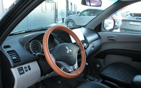 Mitsubishi L200 IV рестайлинг, 2010 год, 1 560 000 рублей, 6 фотография