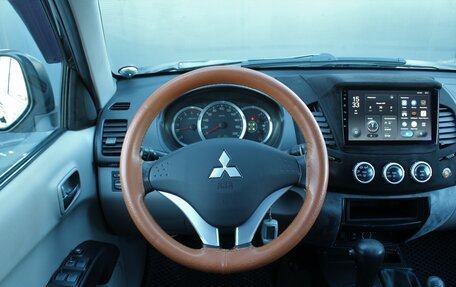 Mitsubishi L200 IV рестайлинг, 2010 год, 1 560 000 рублей, 8 фотография