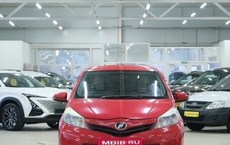 Toyota Vitz, 2011 год, 849 000 рублей, 2 фотография