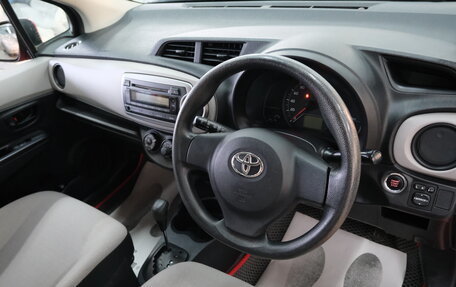 Toyota Vitz, 2011 год, 849 000 рублей, 11 фотография