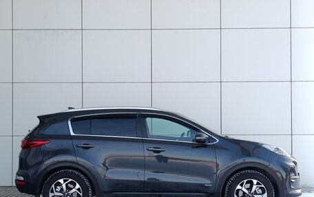 KIA Sportage IV рестайлинг, 2021 год, 2 640 000 рублей, 5 фотография