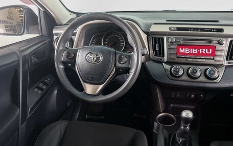 Toyota RAV4, 2013 год, 1 359 000 рублей, 13 фотография