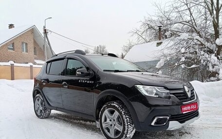 Renault Sandero II рестайлинг, 2019 год, 1 030 000 рублей, 1 фотография