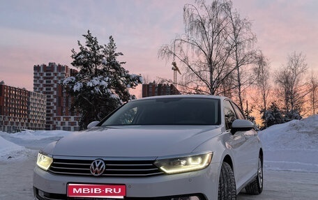 Volkswagen Passat B8 рестайлинг, 2018 год, 2 350 000 рублей, 1 фотография