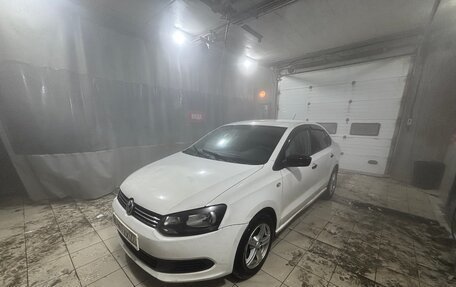 Volkswagen Polo VI (EU Market), 2013 год, 400 000 рублей, 8 фотография