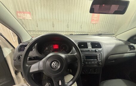 Volkswagen Polo VI (EU Market), 2013 год, 400 000 рублей, 9 фотография