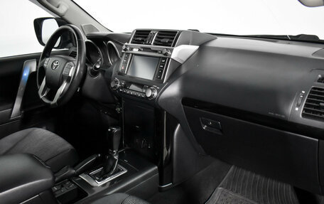 Toyota Land Cruiser Prado 150 рестайлинг 2, 2014 год, 2 949 000 рублей, 14 фотография