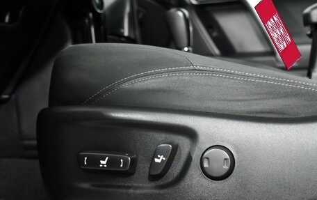 Toyota Land Cruiser Prado 150 рестайлинг 2, 2014 год, 2 949 000 рублей, 11 фотография