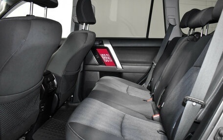 Toyota Land Cruiser Prado 150 рестайлинг 2, 2014 год, 2 949 000 рублей, 13 фотография