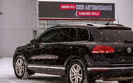 Volkswagen Touareg III, 2015 год, 3 295 000 рублей, 8 фотография