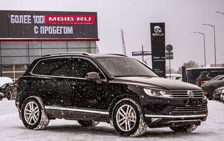 Volkswagen Touareg III, 2015 год, 3 295 000 рублей, 3 фотография