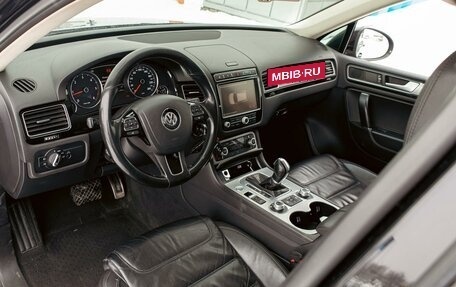 Volkswagen Touareg III, 2015 год, 3 295 000 рублей, 13 фотография