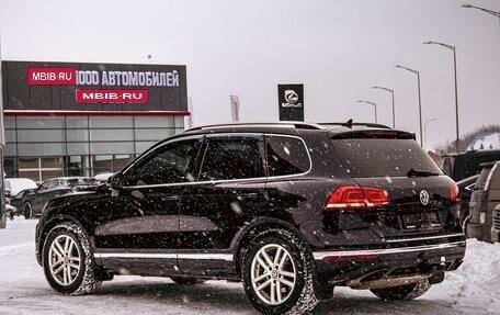 Volkswagen Touareg III, 2015 год, 3 295 000 рублей, 4 фотография