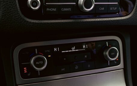 Volkswagen Touareg III, 2015 год, 3 295 000 рублей, 15 фотография