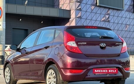 Hyundai Solaris II рестайлинг, 2013 год, 997 000 рублей, 24 фотография