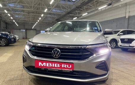 Volkswagen Polo VI (EU Market), 2021 год, 1 570 000 рублей, 2 фотография