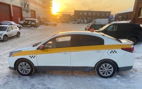 KIA Rio IV, 2018 год, 800 000 рублей, 4 фотография