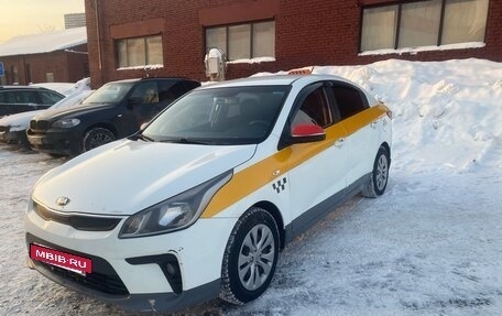 KIA Rio IV, 2018 год, 800 000 рублей, 3 фотография