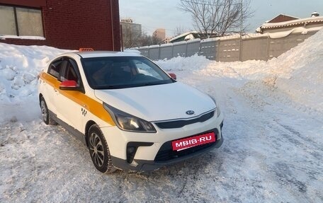 KIA Rio IV, 2018 год, 800 000 рублей, 2 фотография