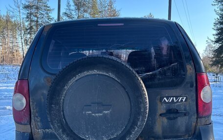Chevrolet Niva I рестайлинг, 2009 год, 180 000 рублей, 2 фотография