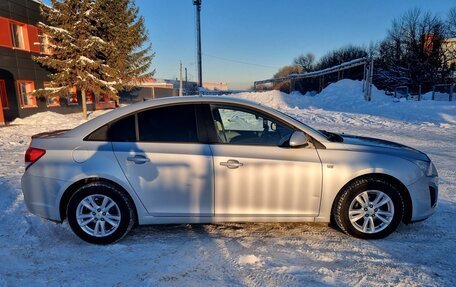Chevrolet Cruze II, 2013 год, 720 000 рублей, 3 фотография
