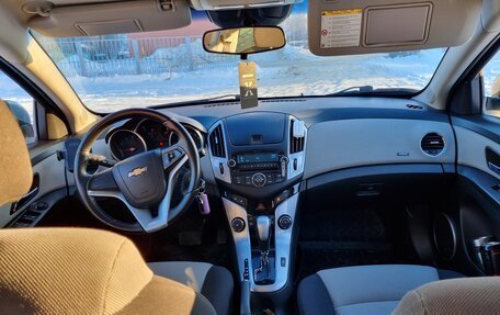 Chevrolet Cruze II, 2013 год, 720 000 рублей, 9 фотография