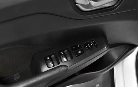 Hyundai Solaris II рестайлинг, 2018 год, 1 195 000 рублей, 19 фотография