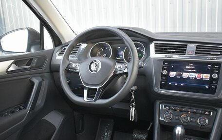 Volkswagen Tiguan II, 2019 год, 1 799 999 рублей, 13 фотография