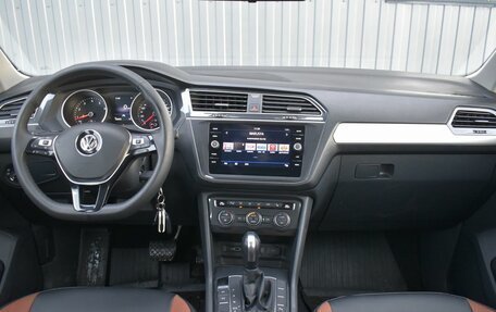 Volkswagen Tiguan II, 2019 год, 1 799 999 рублей, 12 фотография