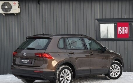 Volkswagen Tiguan II, 2019 год, 1 799 999 рублей, 10 фотография