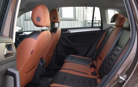 Volkswagen Tiguan II, 2019 год, 1 799 999 рублей, 20 фотография