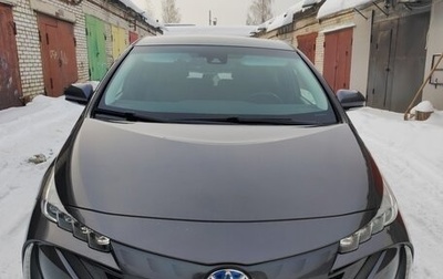 Toyota Prius IV XW50, 2019 год, 1 690 000 рублей, 1 фотография