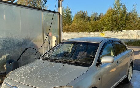 Toyota Avensis III рестайлинг, 2005 год, 525 000 рублей, 15 фотография