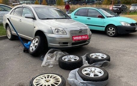 Toyota Avensis III рестайлинг, 2005 год, 525 000 рублей, 12 фотография