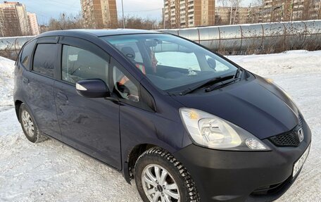 Honda Fit III, 2009 год, 600 000 рублей, 4 фотография