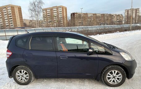 Honda Fit III, 2009 год, 600 000 рублей, 5 фотография