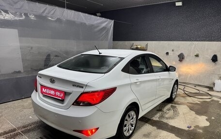 Hyundai Solaris II рестайлинг, 2016 год, 895 000 рублей, 3 фотография