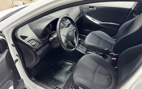 Hyundai Solaris II рестайлинг, 2016 год, 895 000 рублей, 5 фотография