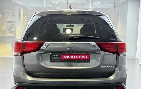 Mitsubishi Outlander III рестайлинг 3, 2019 год, 2 669 000 рублей, 7 фотография