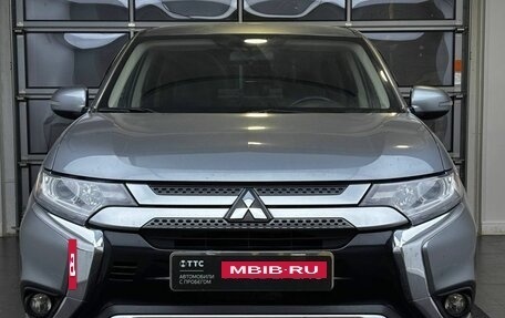 Mitsubishi Outlander III рестайлинг 3, 2019 год, 2 669 000 рублей, 2 фотография